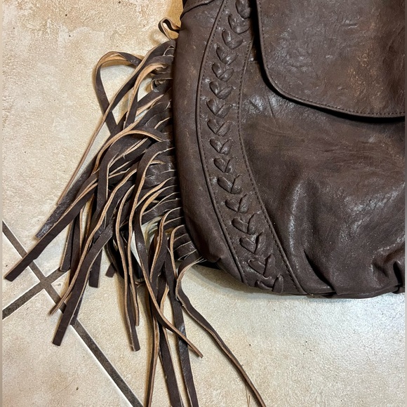 Fringe Crossbody bag - Picture 5 of 8